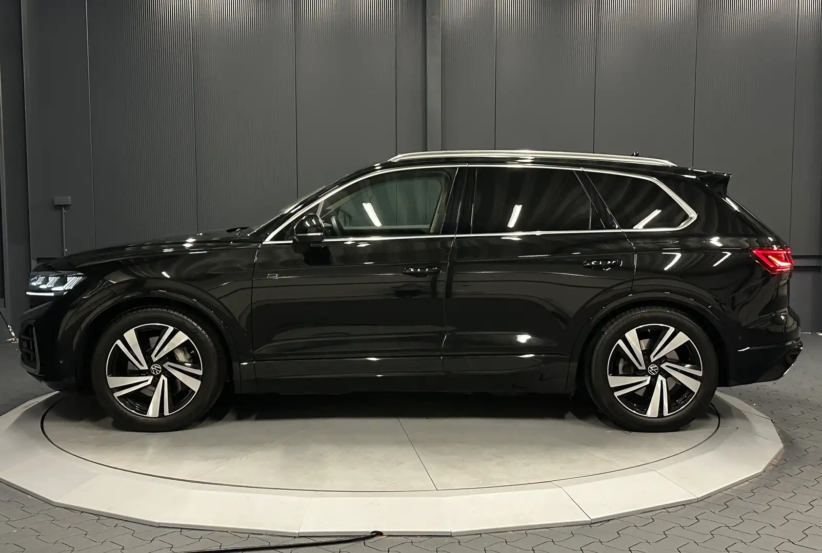 Volkswagen Touareg V6 4Motion R-Line*LEDER/Beige*VW-GARANTIE*IQ.Drive Noir - 2