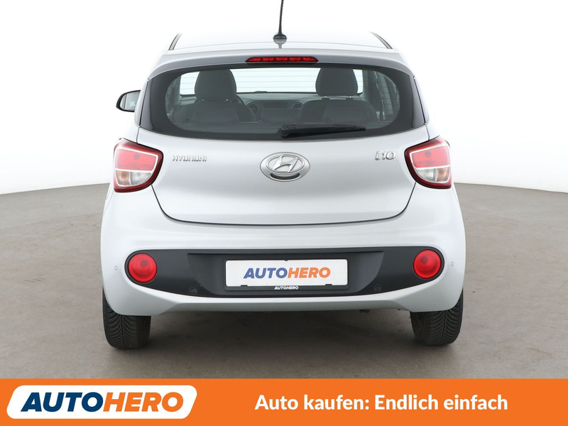 Hyundai i10 1.2 Style Aut.*NAVI*PDC*SHZ*LHZ*ALU*KLIMA* — photo 5