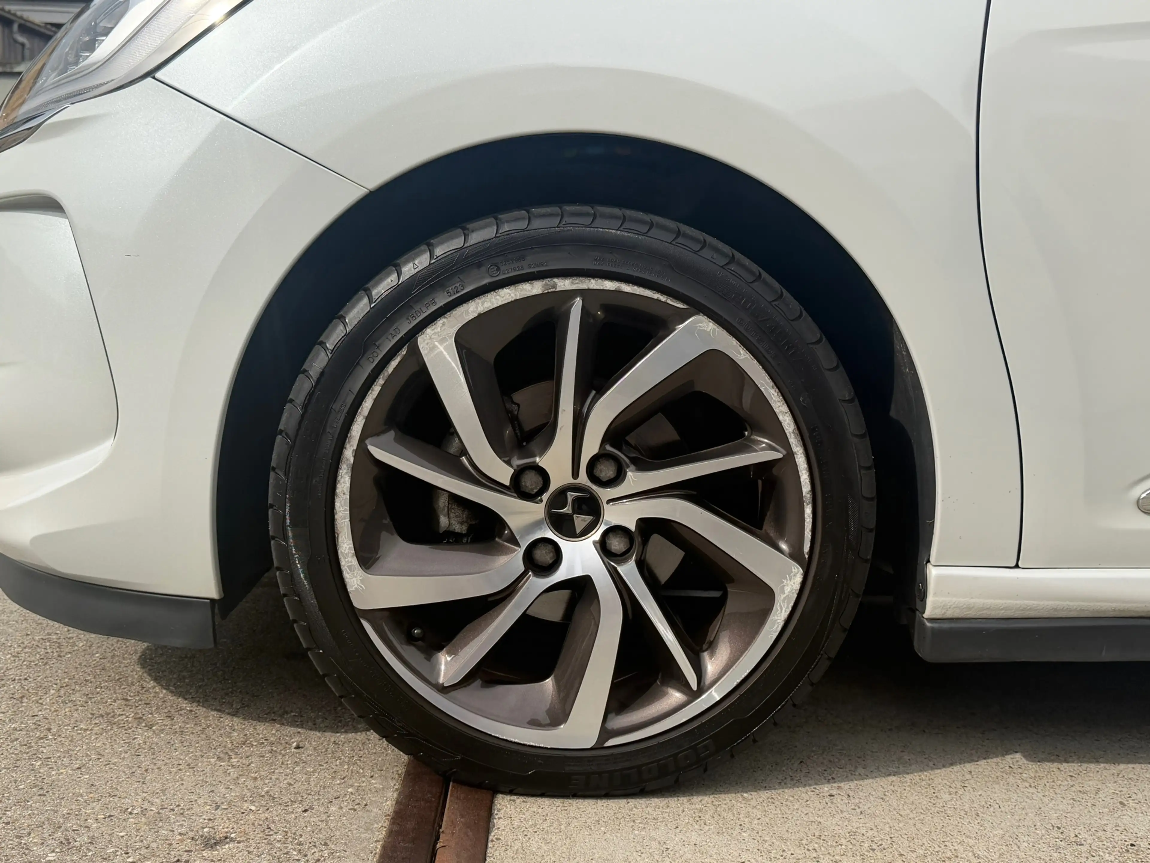 DS Automobiles DS 3 1.2 PureTech Sport Chic Cruise Leder Facelift NAP — photo 14