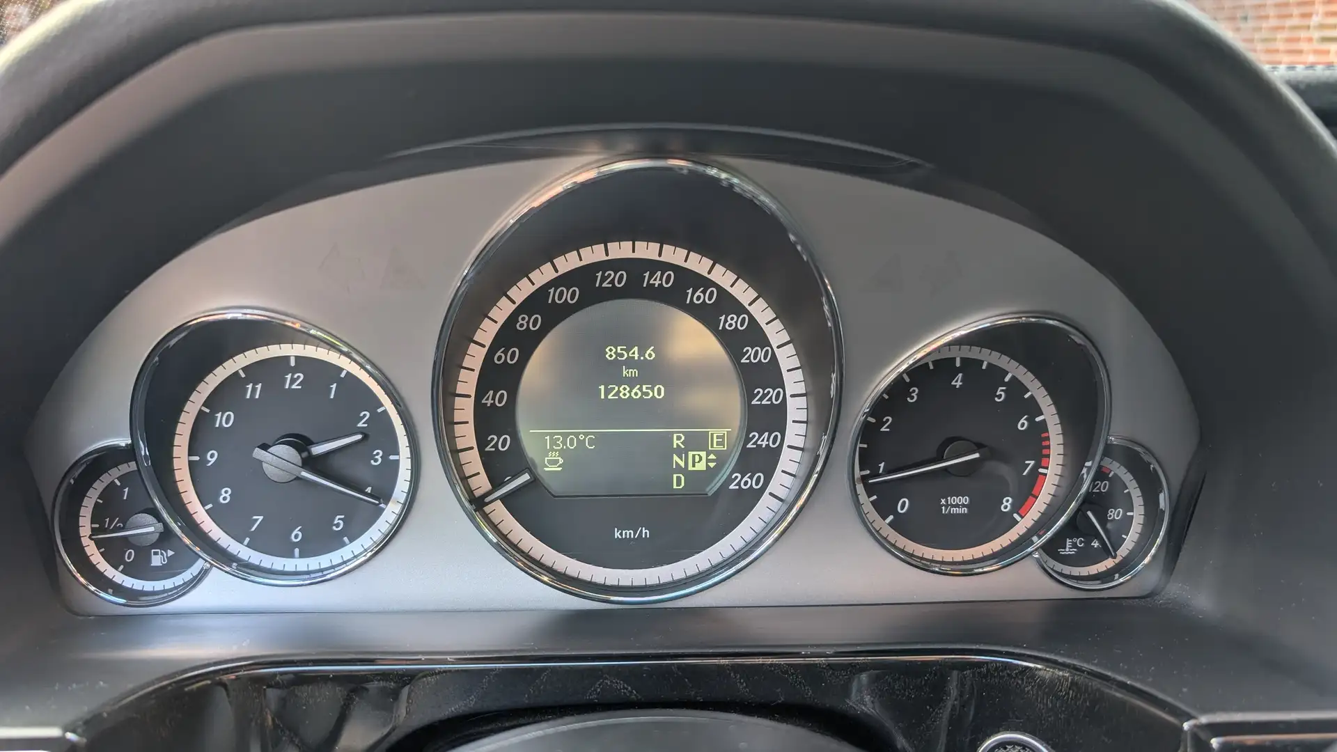 Mercedes-Benz E 500 E500 T 7G-TRONIC, LPG, Avantgarde, orig. AMG Paket Weiß - 2