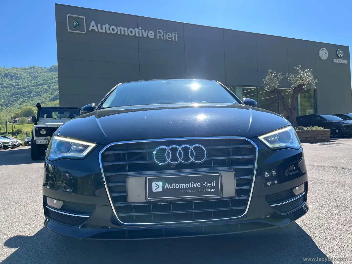 Audi A3 2.0 TDI 150CV clean diesel Attraction Schwarz - 2