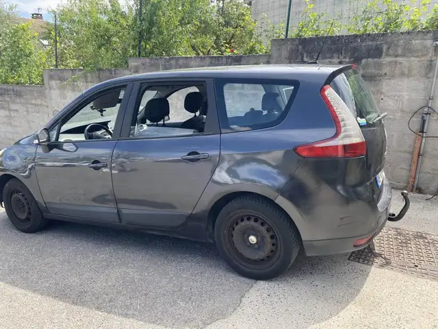 Renault Scenic view 7