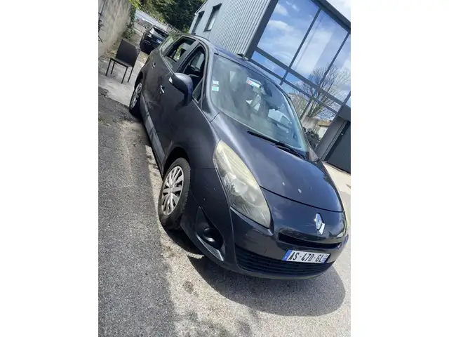 Renault Scenic view 15