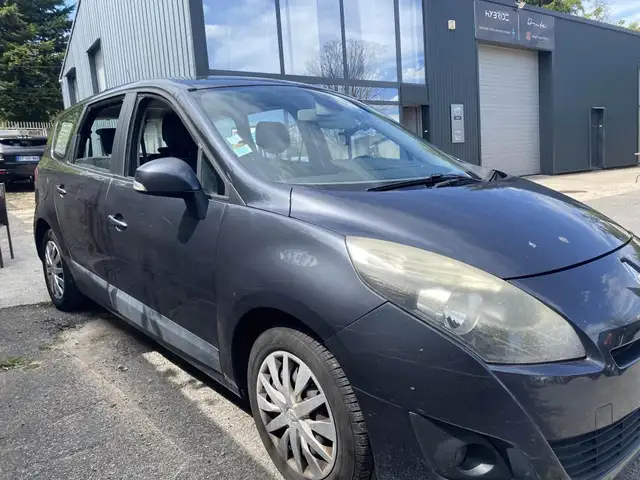 Renault Scenic view 9