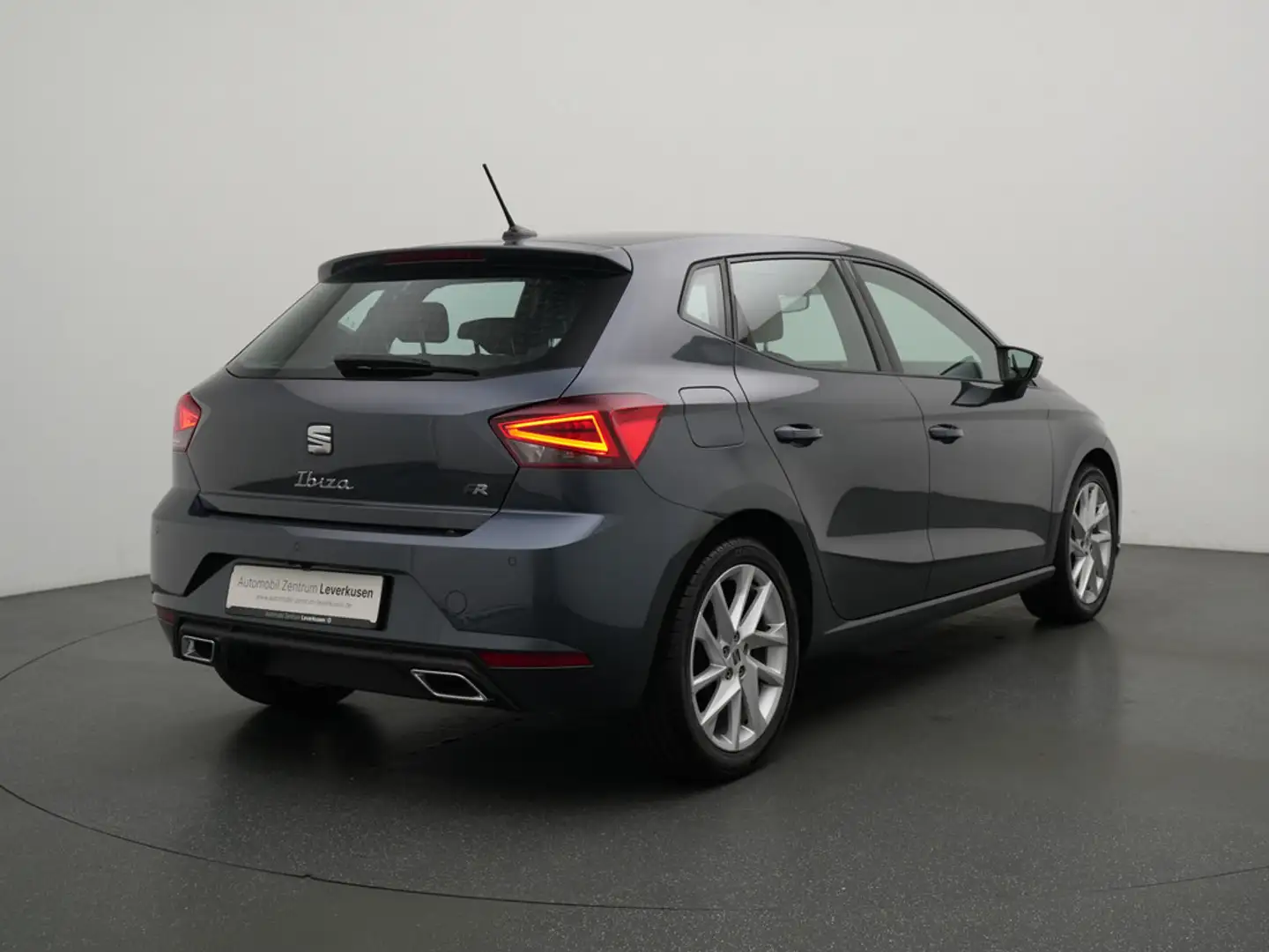 SEAT Ibiza FR NAVI LED KAM FACEL. KLIMA SHZ PDC Grau - 2
