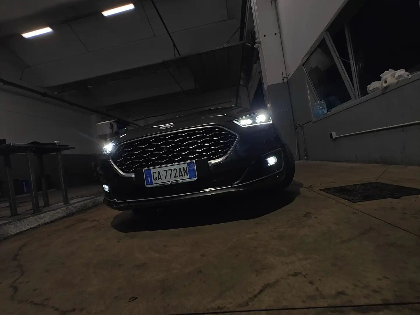 Ford Mondeo SW 2.0 hybrid Vignale ecvt - 2