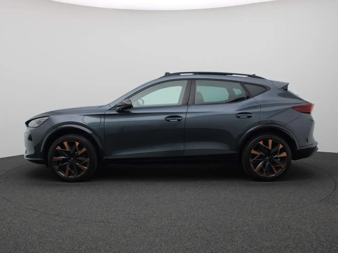 CUPRA Formentor 1.5 TSI e-Hybrid VZ Performance Trekhaak, Led matr Grijs - 2
