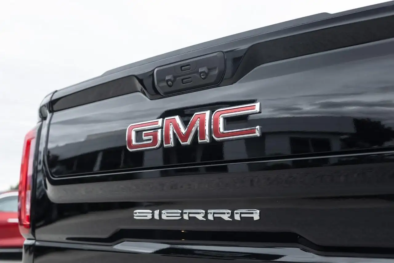 GMC Sierra 1500 снимка GMC Sierra 1500