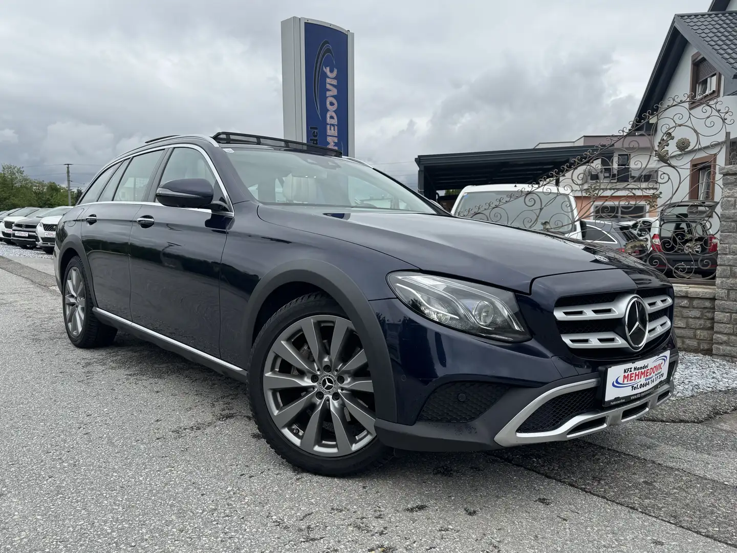 Mercedes-Benz E 220 d T All-Terrain 4MATIC Aut. Azul - 2