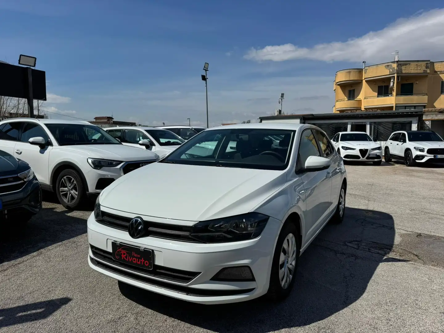 Volkswagen Polo Polo VI 2017 5p 1.0 tgi Comfortline 90cv my19 Weiß - 1