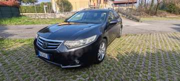 Tourer 2.2 i-dtec Executive auto dpf