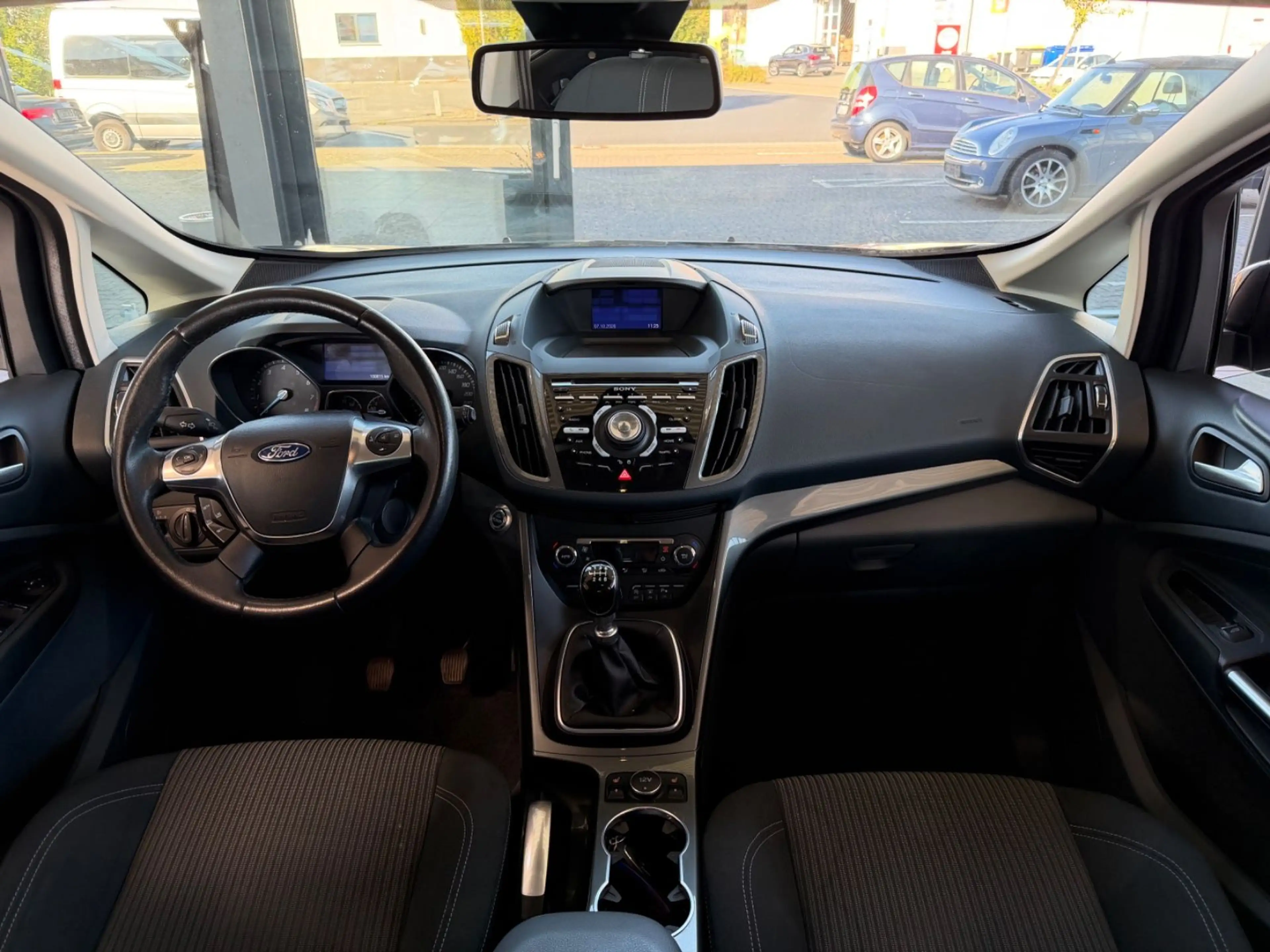 Ford C-Max C-MAX Titanium — photo 12