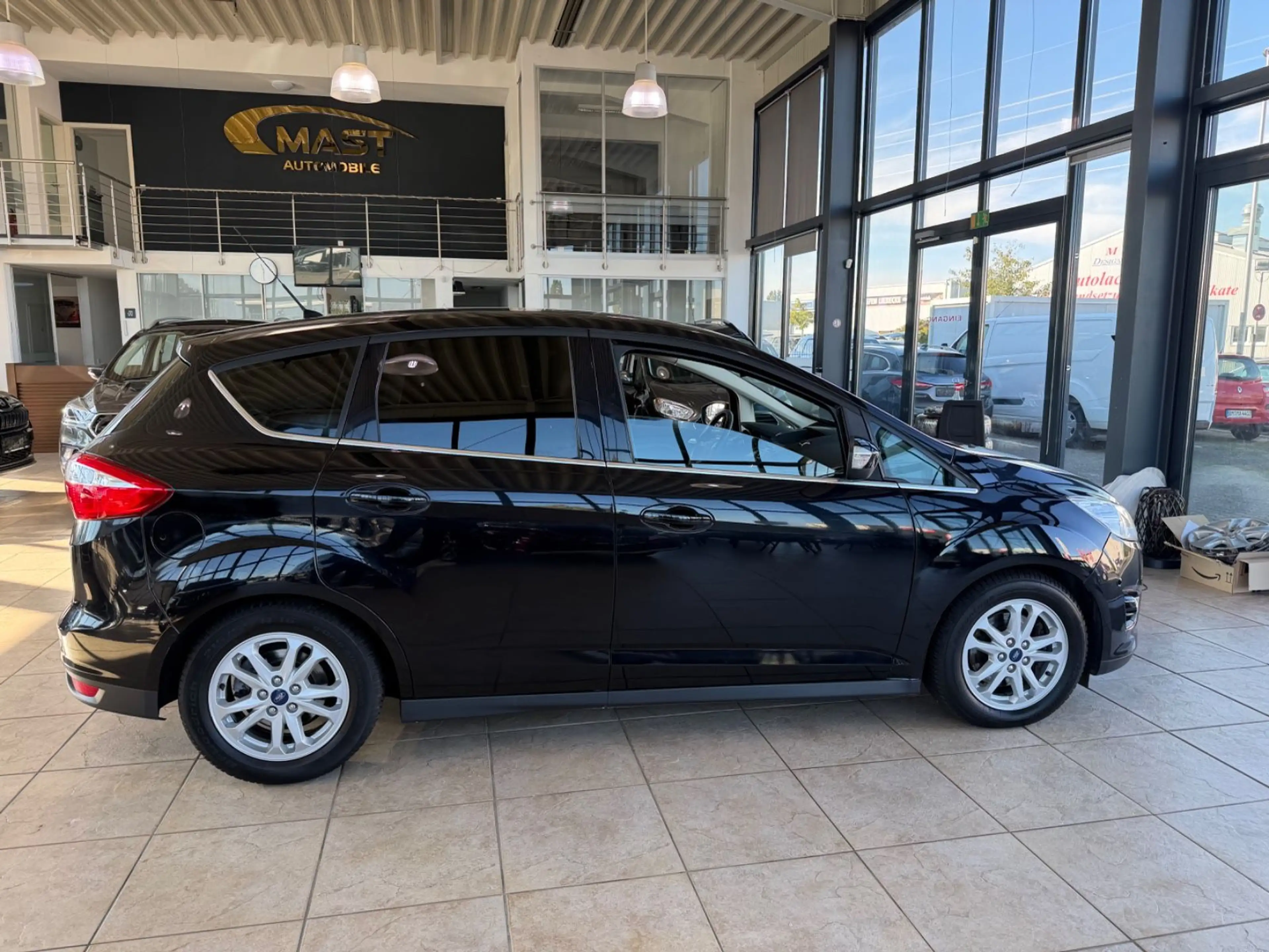 Ford C-Max C-MAX Titanium — photo 7