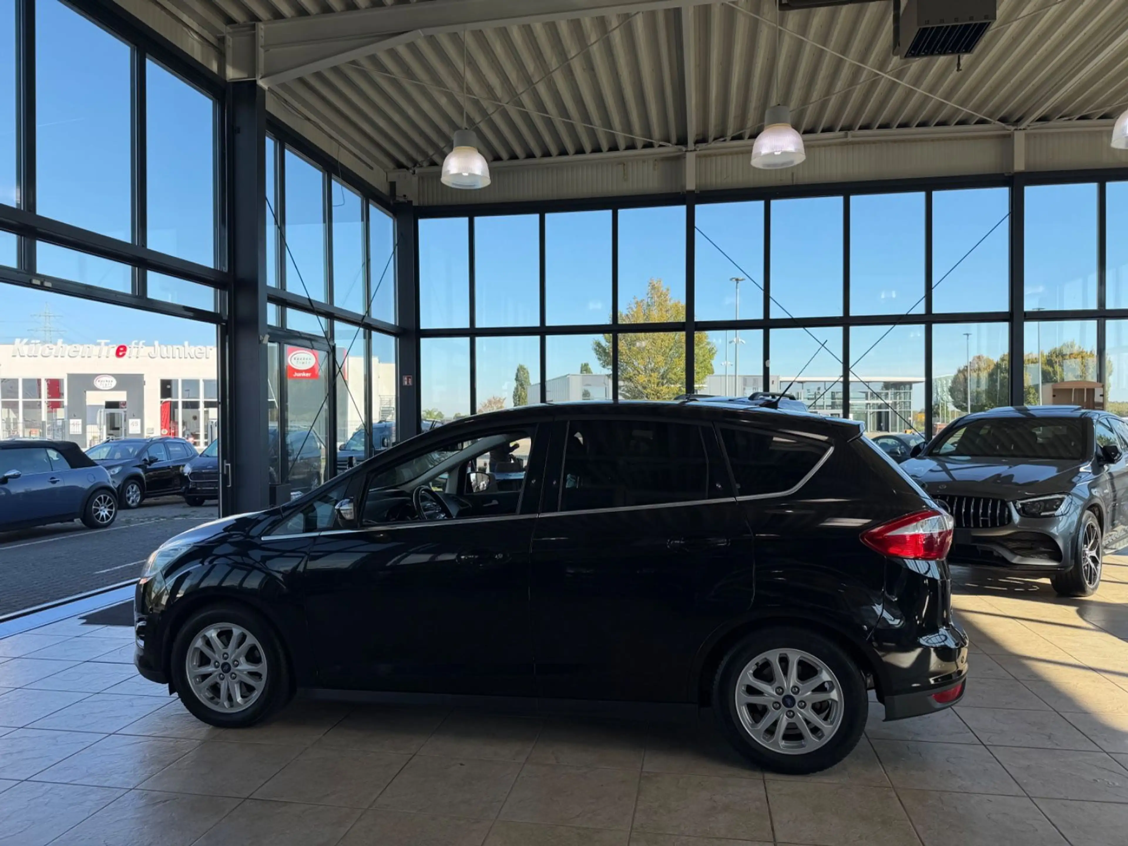 Ford C-Max C-MAX Titanium — photo 3