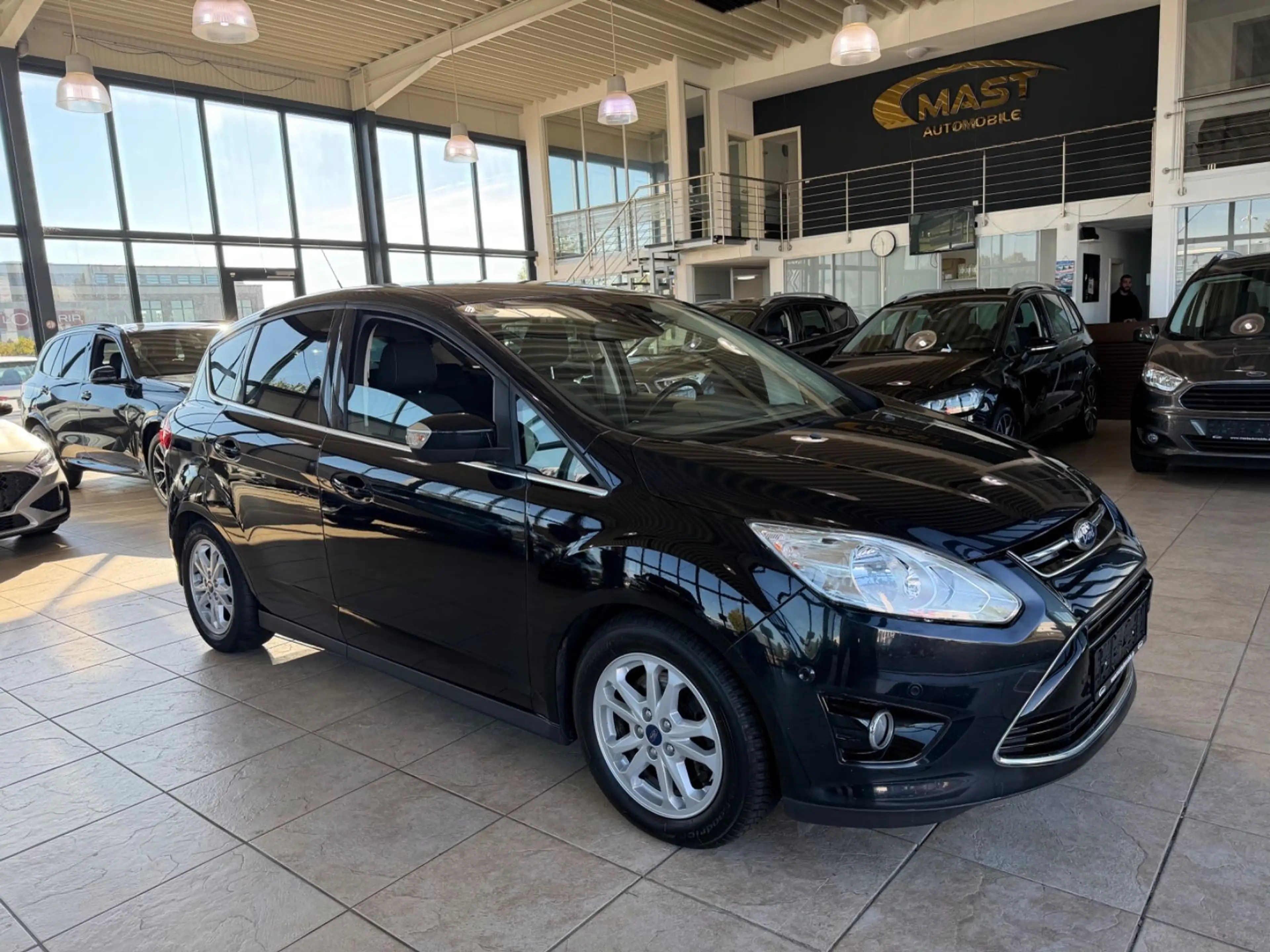 Ford C-Max C-MAX Titanium — photo 8