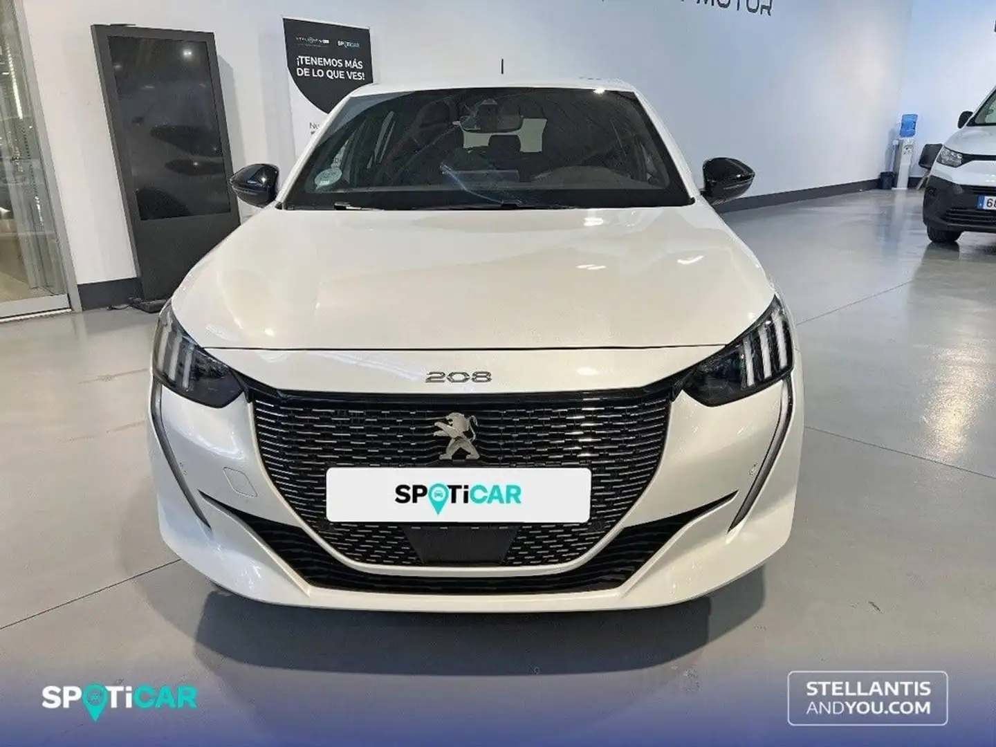 Peugeot 208 PureTech 73kW (100CV) GT Weiß - 2