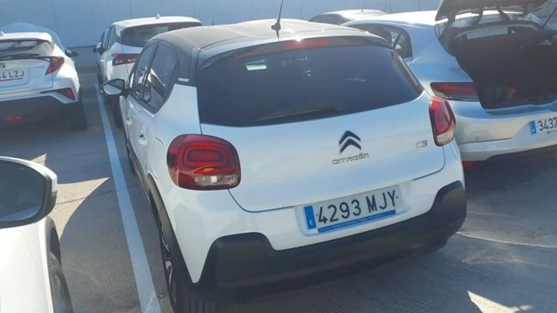 Citroen C3 BlueHDi 75KW (100CV) S&S Shine Blanco - 2
