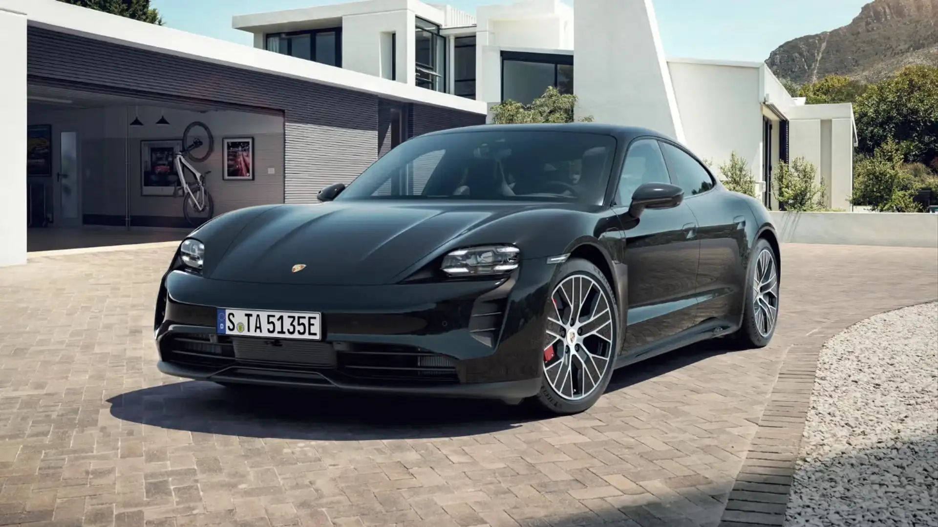 Porsche Taycan GTS | Intelligent Range Manager | BOSE | Schwarz - 2