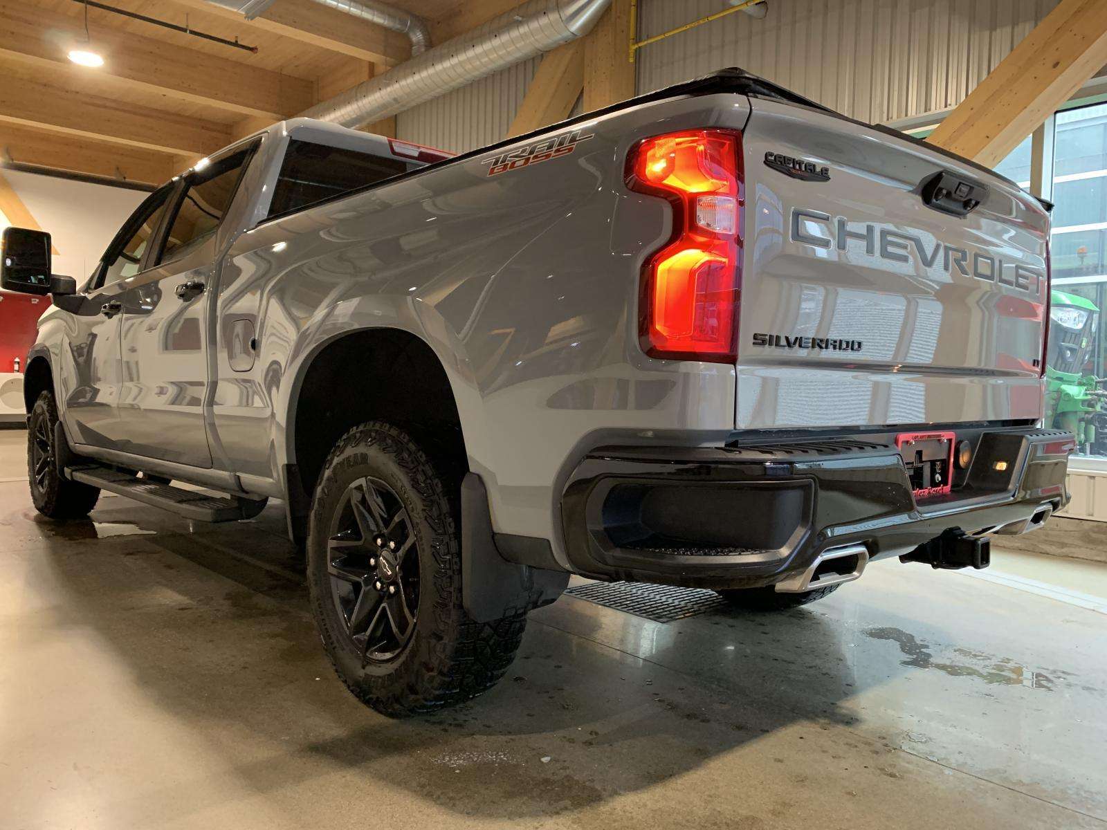 2024 Chevrolet Silverado 1500 LT Trail Boss 1500 4x4, Moteur: 3.0L - 6 Cyl. - Di — снимка 1