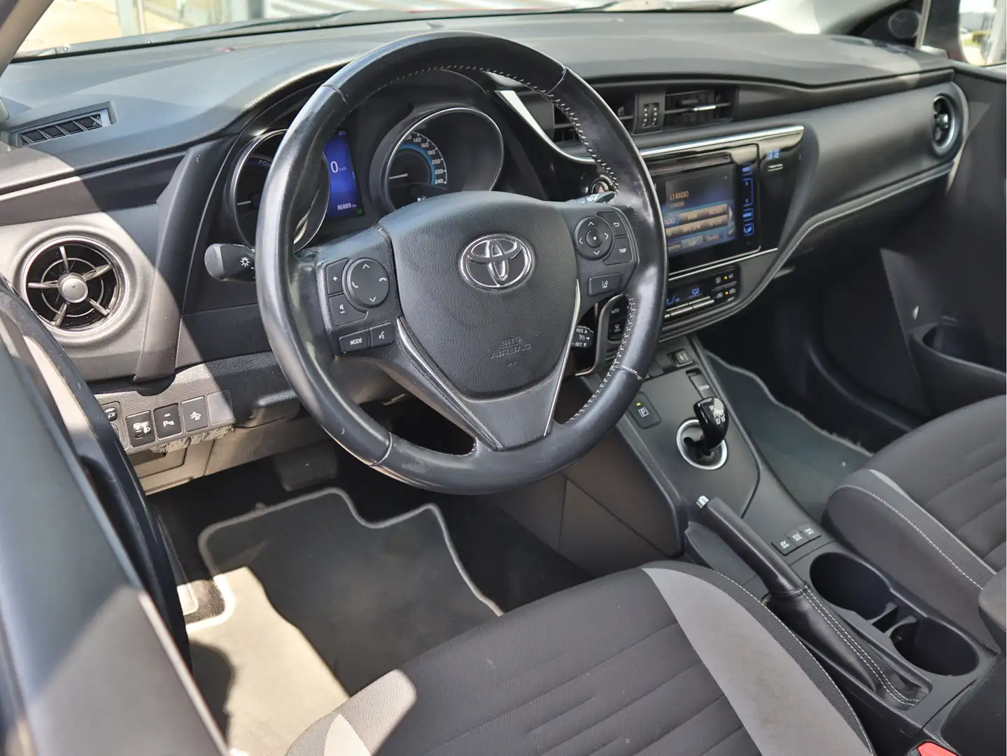 Toyota Auris Touring Sports 1.8 Hybrid Dynamic Automaat | Navig Rood - 2