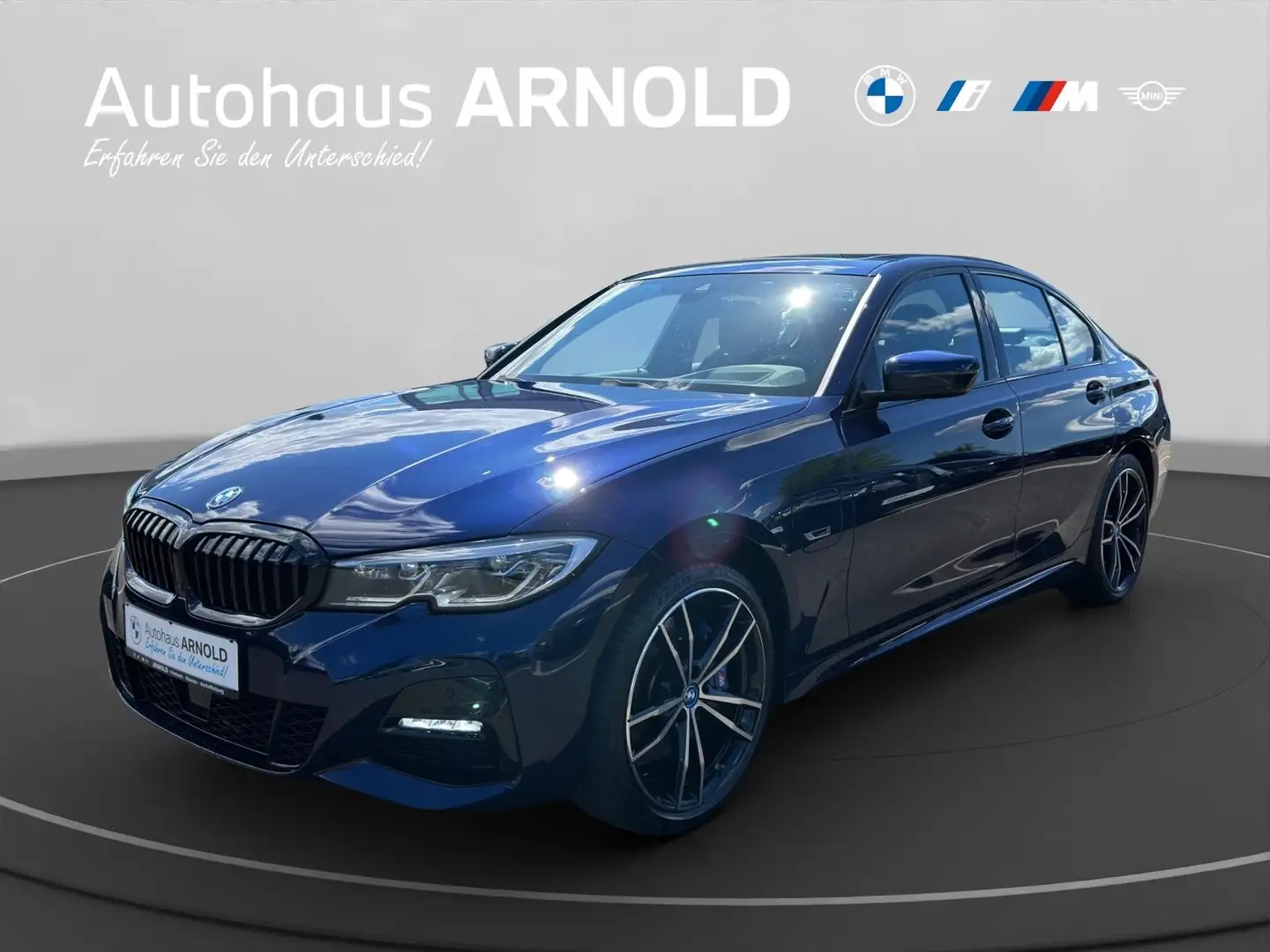 BMW 330 e xDrive Limousine M Sport Head-Up HiFi DAB Bleu - 1