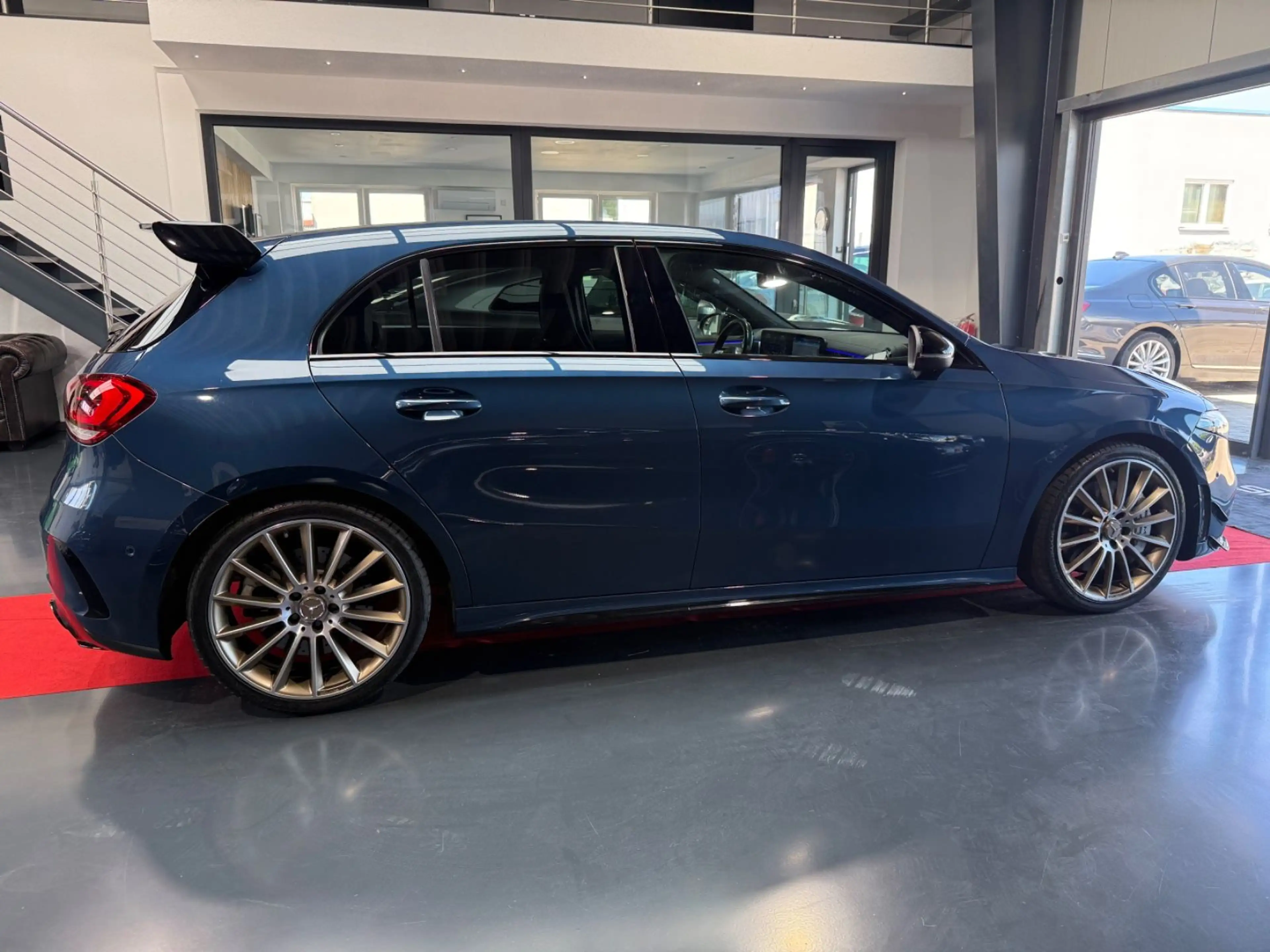 Mercedes-Benz A 35 AMG 4M Edition 1 Perf.Sitz/Kamera/Multibeam — photo 4