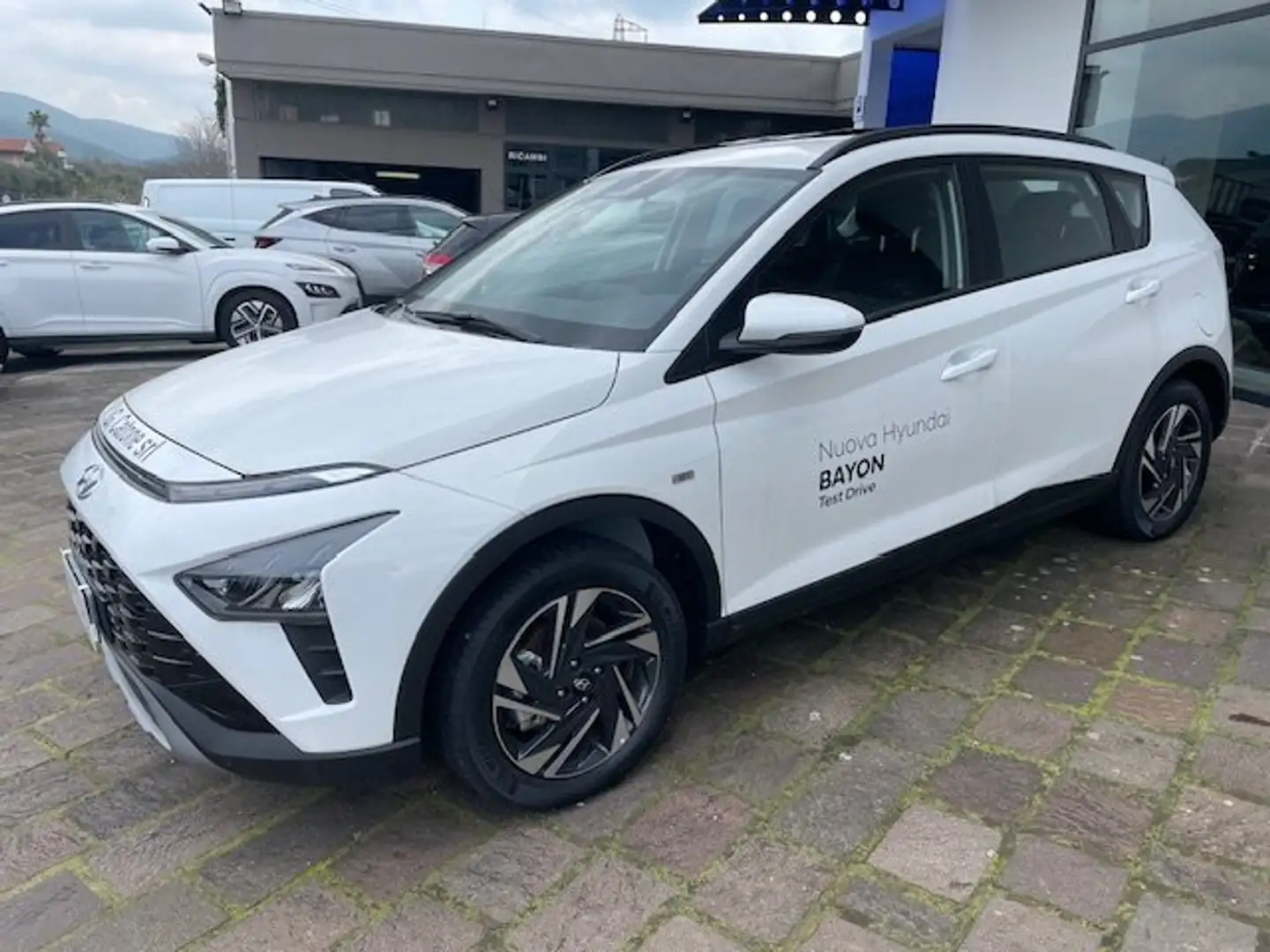 Hyundai BAYON Bayon 1.0 t-gdi 48V Xline imt Blanco - 2