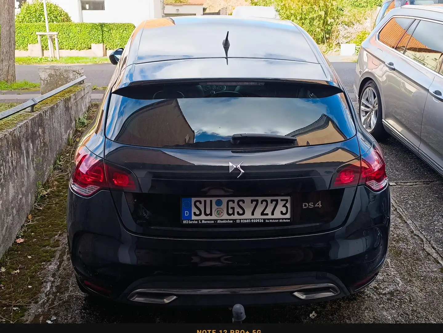 DS Automobiles DS 4 1.6 L BlueHDI 120 S&S Černá - 2