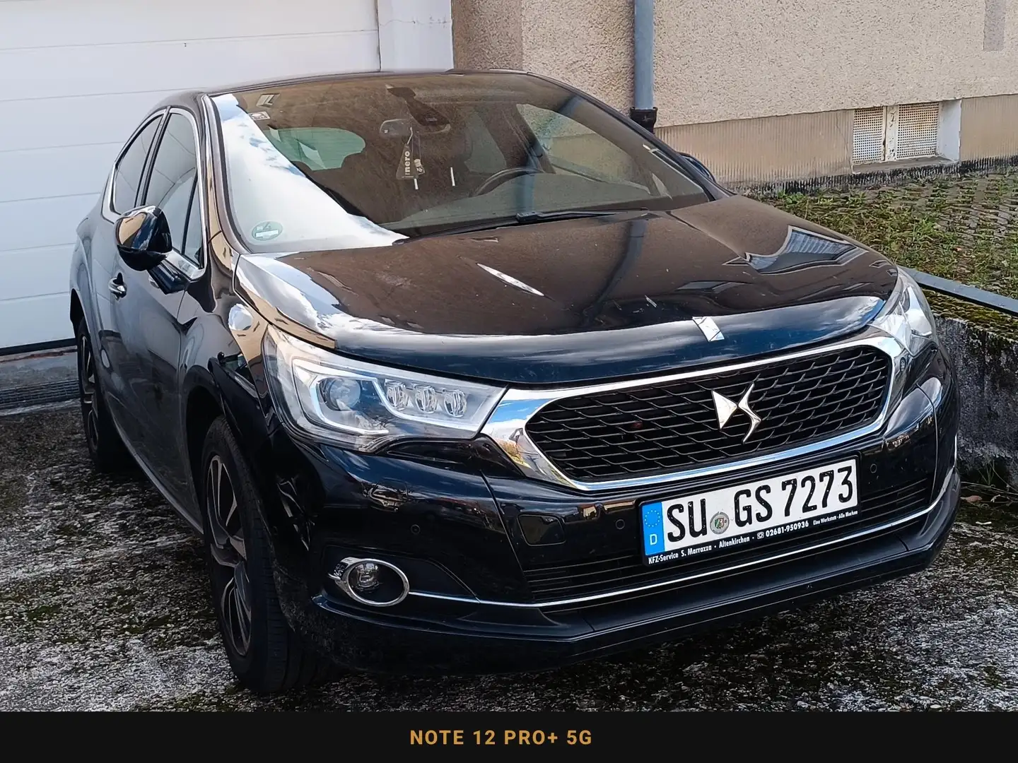 DS Automobiles DS 4 1.6 L BlueHDI 120 S&S Černá - 1