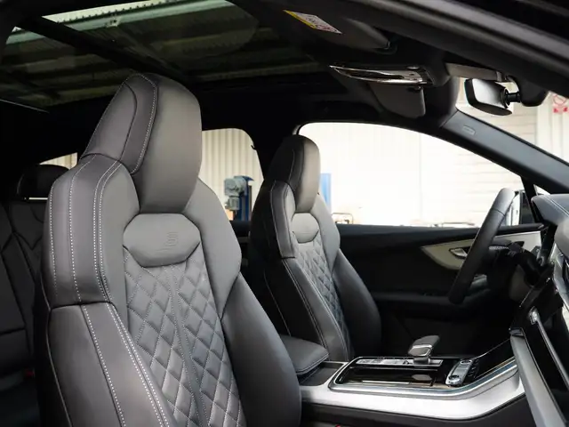 Audi Q7 view 30