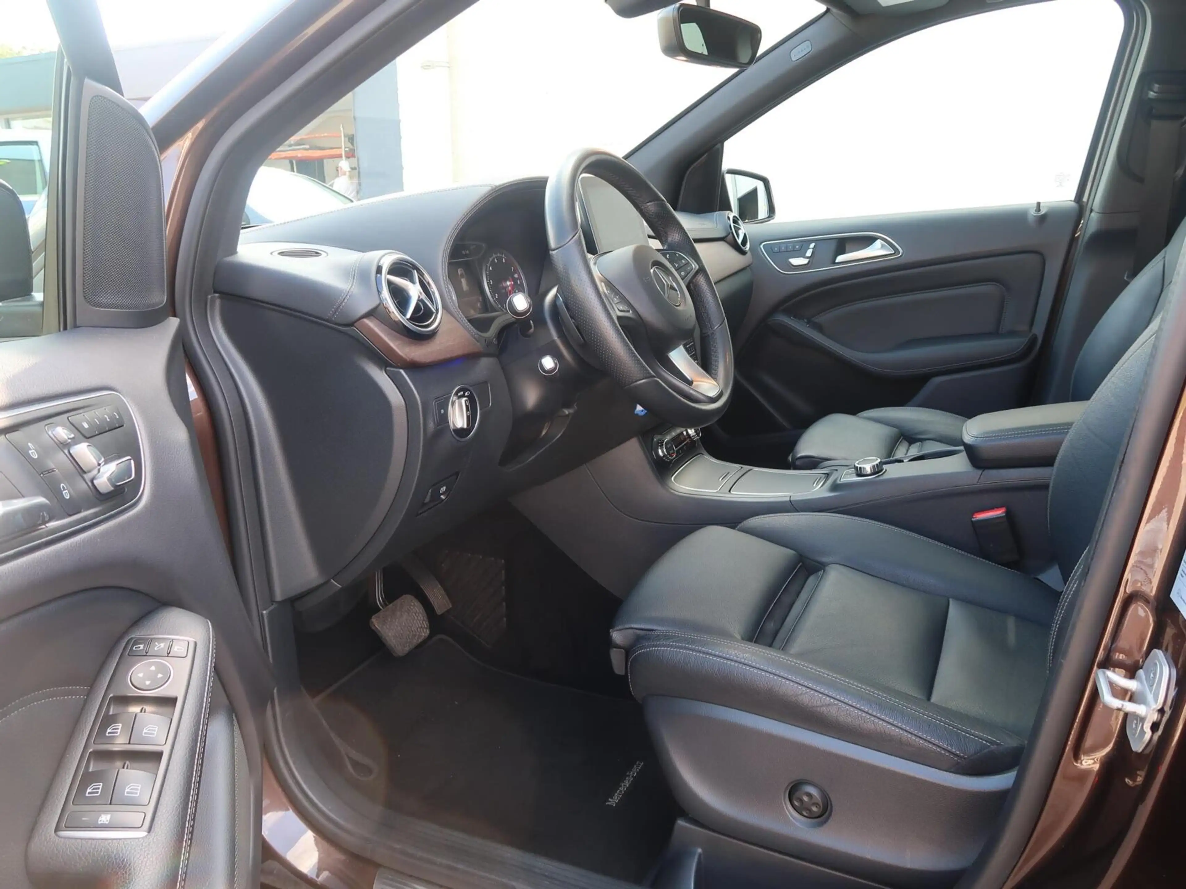 Mercedes-Benz B 180 Sport AUT F-1 PANORAMADAK|TREKHAAK|MEMORY|CAMERA|A — photo 7