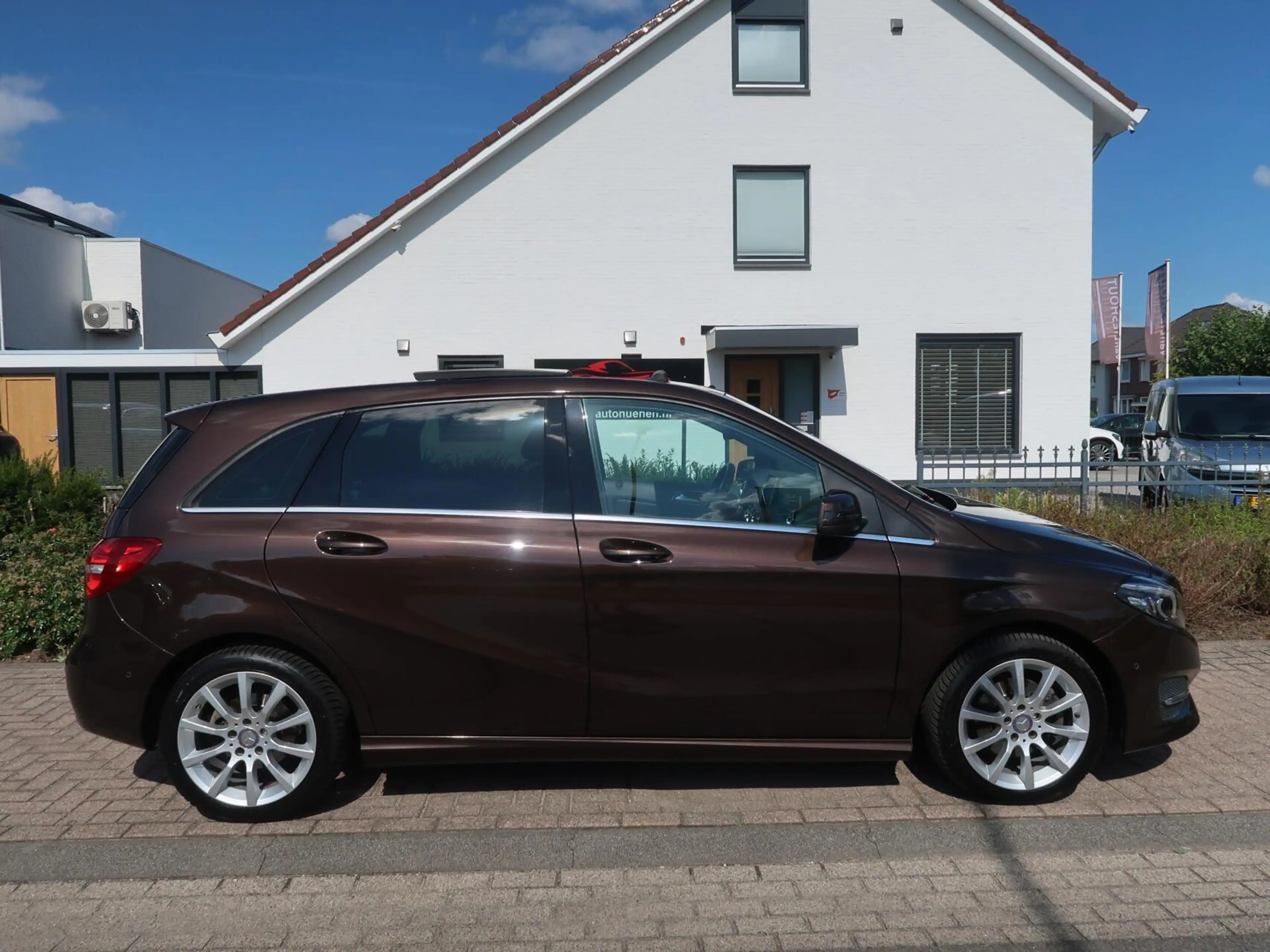Mercedes-Benz B 180 Sport AUT F-1 PANORAMADAK|TREKHAAK|MEMORY|CAMERA|A — photo 5