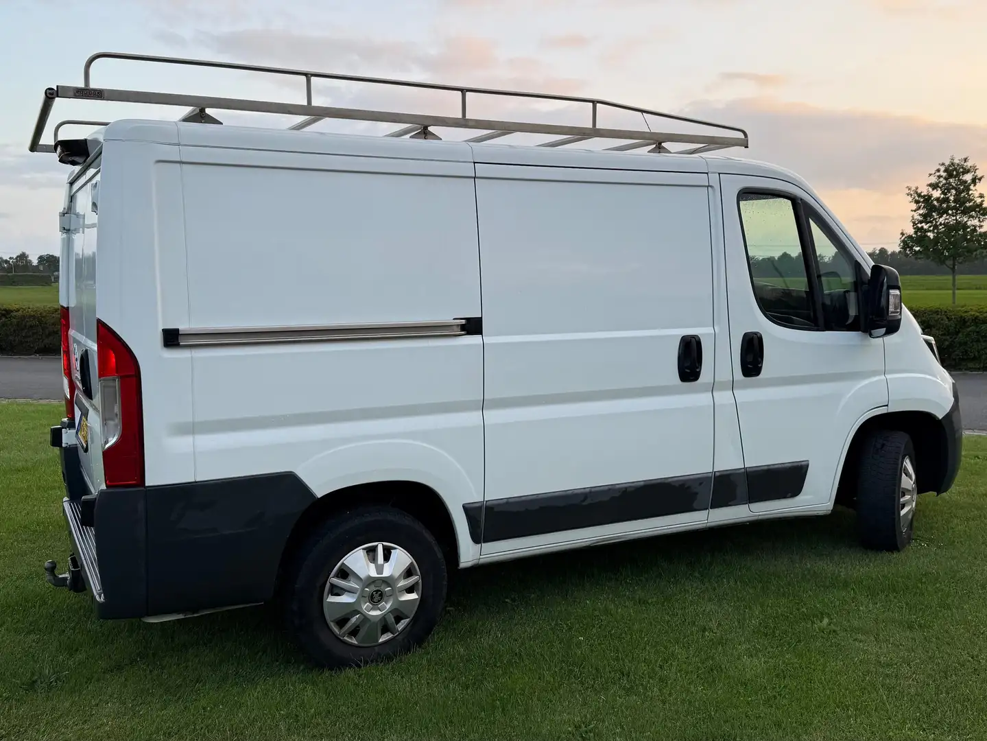 Peugeot Boxer Boxer 330 2.2 HDI L1H2 XR White - 2
