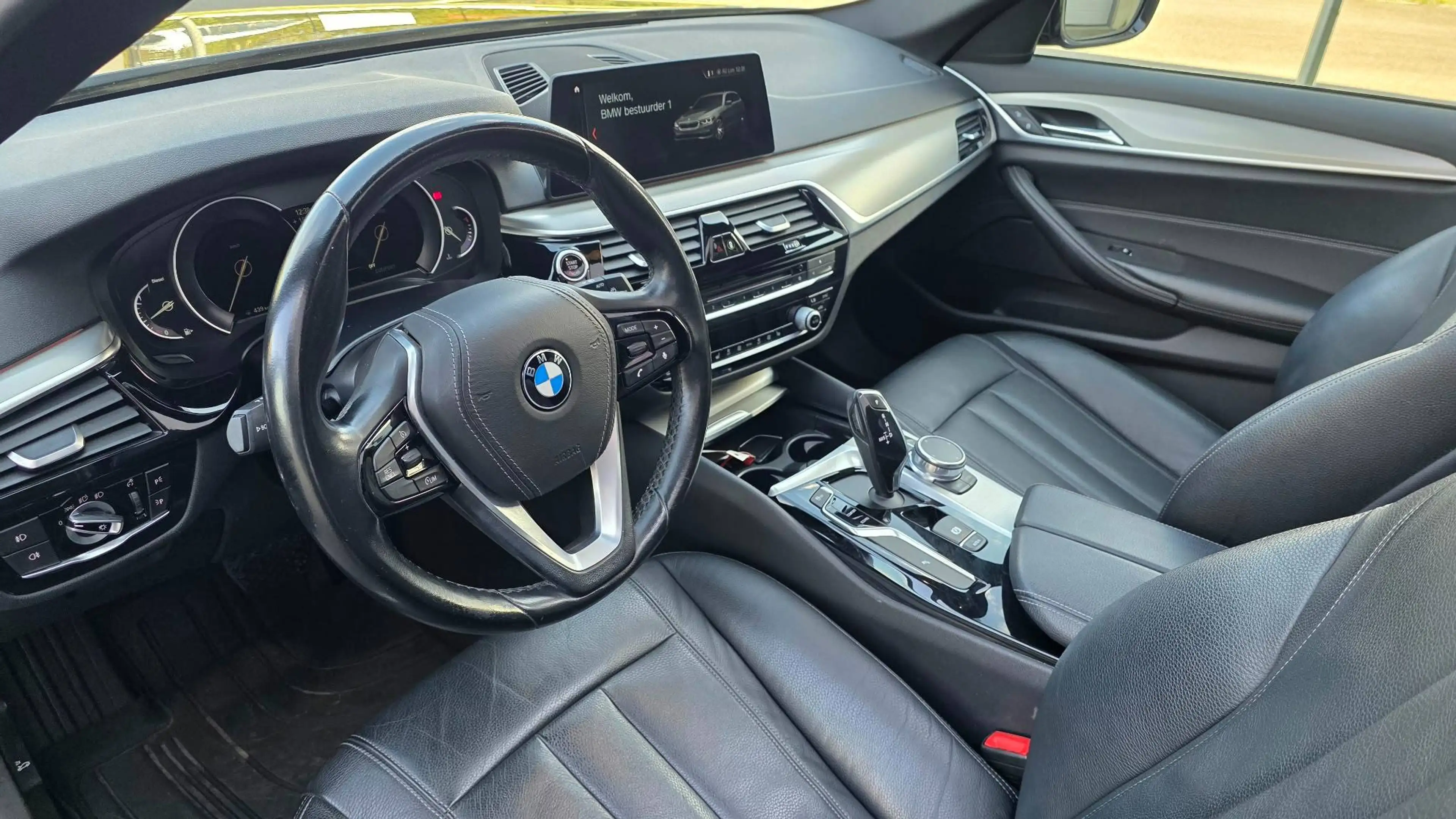 BMW 520 Touring 520 dA — photo 10