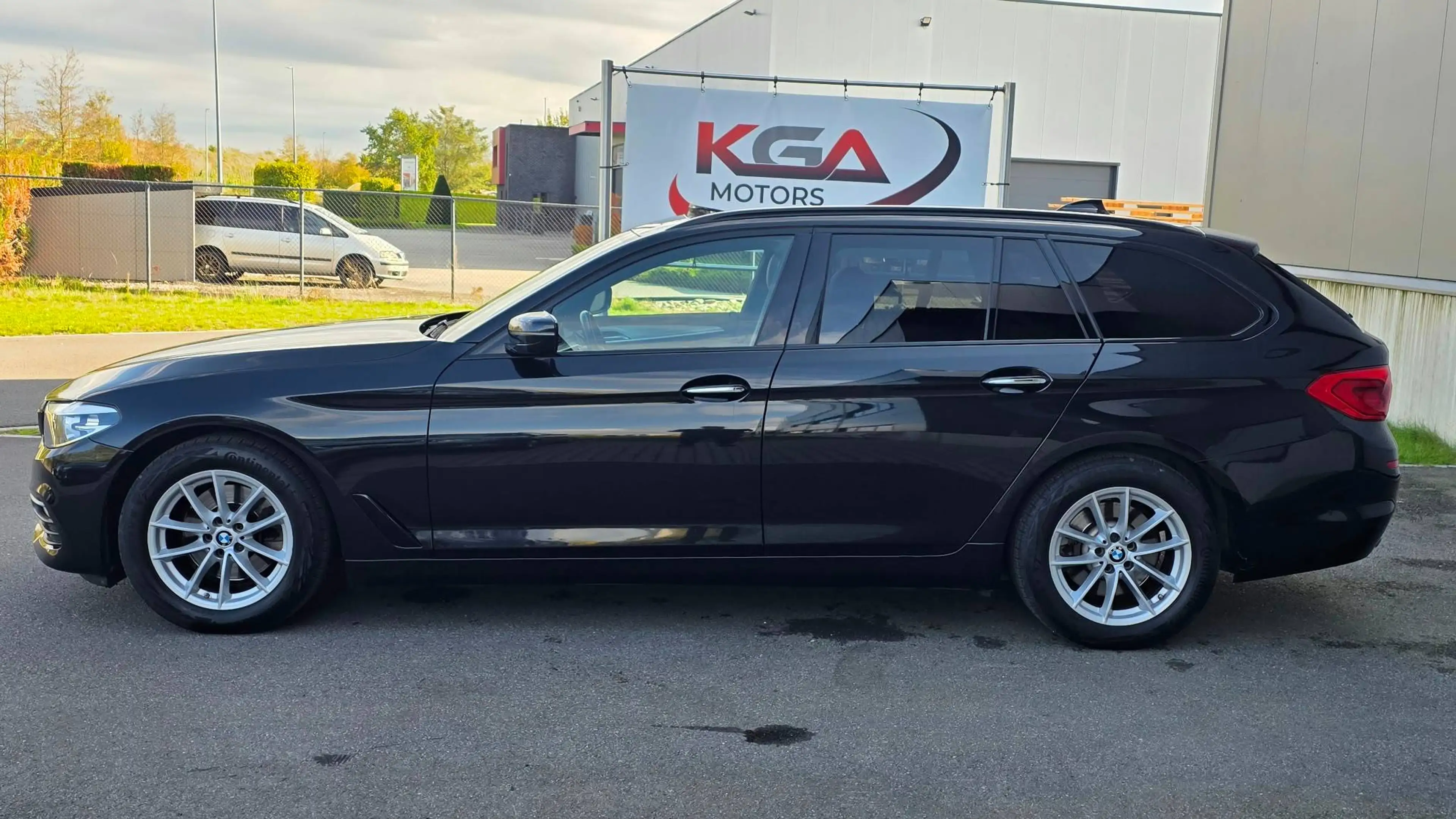 BMW 520 Touring 520 dA — photo 6