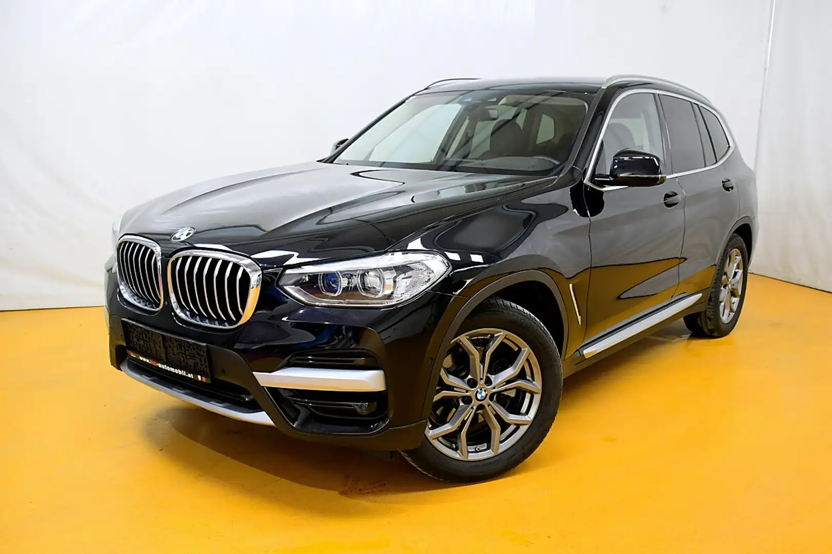 BMW X3 xDrive 20d 48V Aut. Schwarz - 1