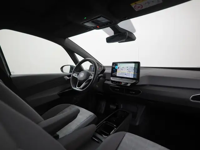 Volkswagen ID.3 view 2