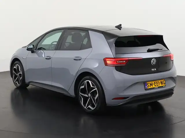 Volkswagen ID.3 view 7