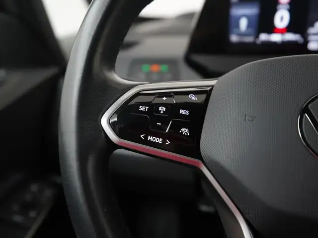 Volkswagen ID.3 view 8
