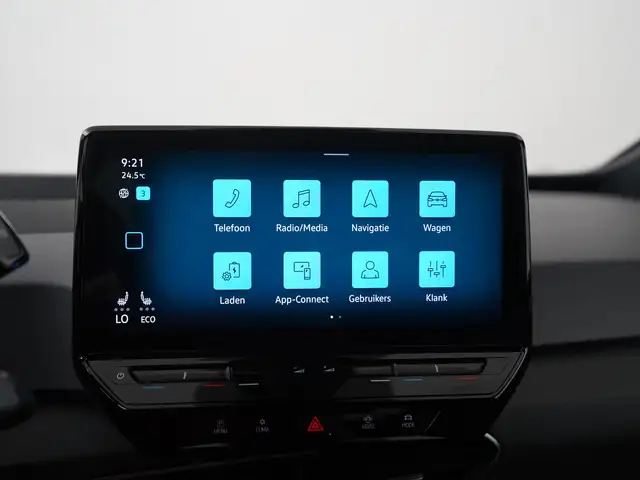 Volkswagen ID.3 view 14