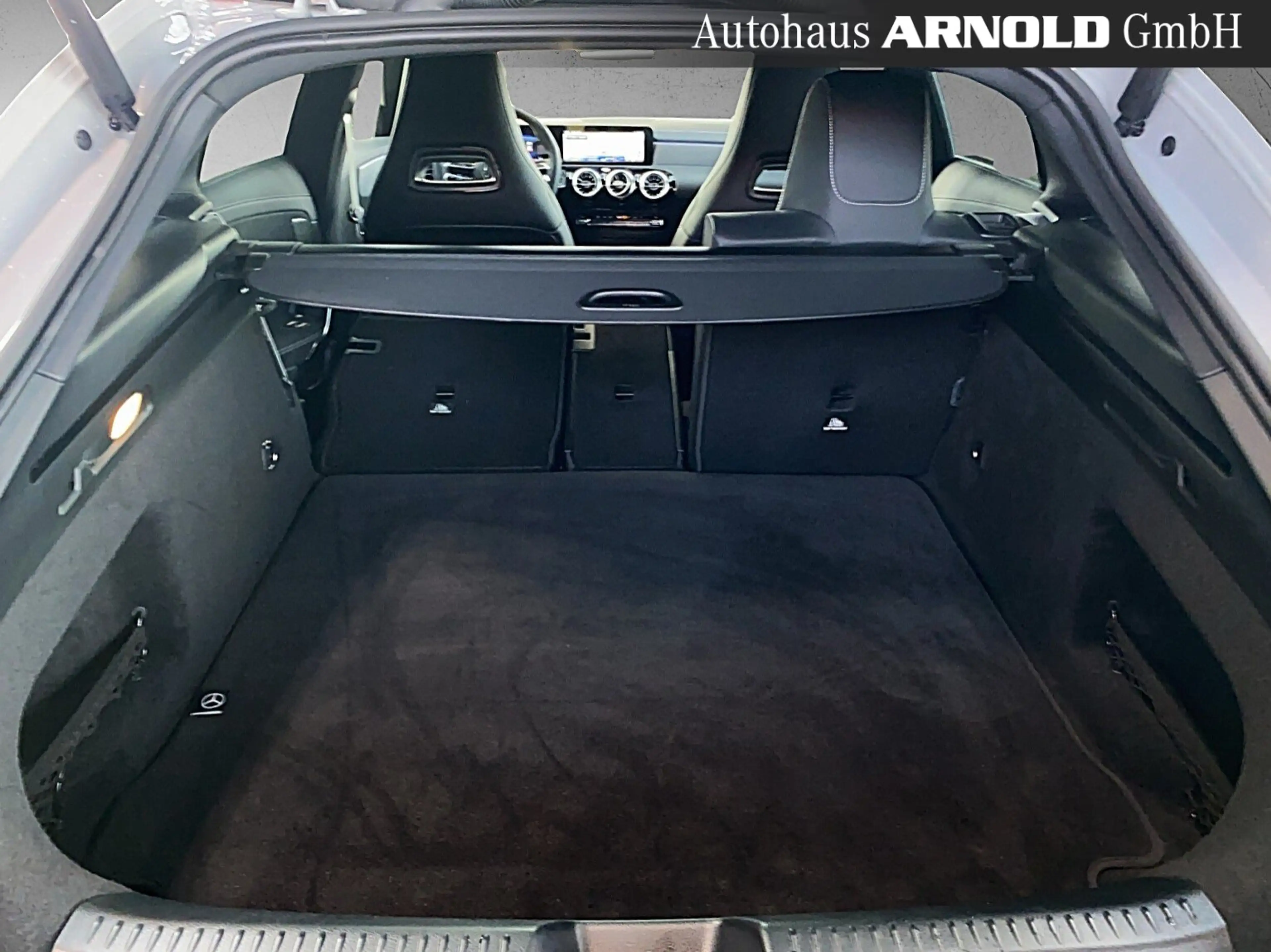Mercedes-Benz CLA 220 CLA 220 d SB AMG Line Distr. Multib. Burm. 360° — photo 11