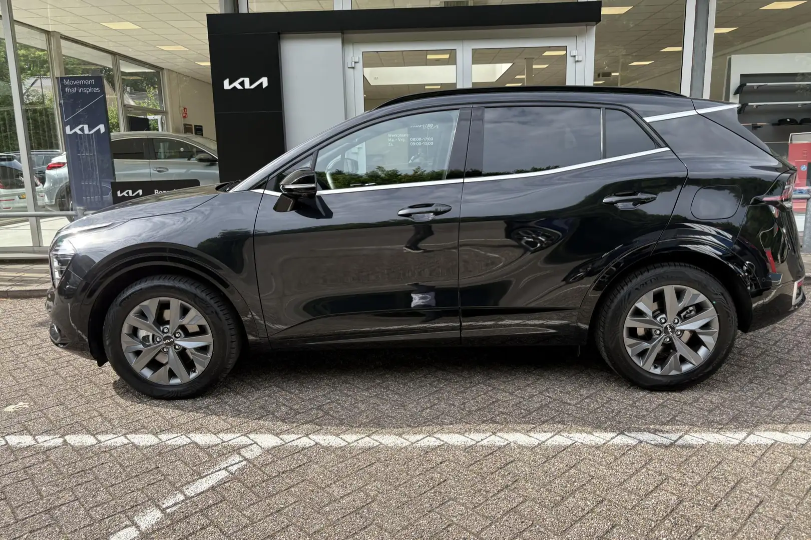 Kia Sportage 1.6 T-GDi Hybrid GT-PlusLine | DIRECT BESCHIKBAAR Zwart - 2
