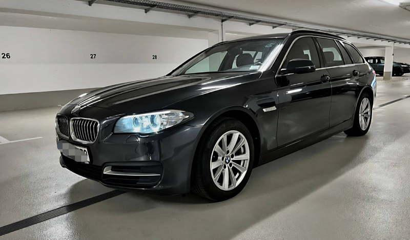 BMW 518 518 d Touring Sport Sitze Leder Navi PDC