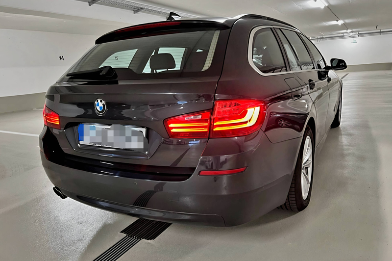 BMW 518 518 d Touring Sport Sitze Leder Navi PDC — photo 4