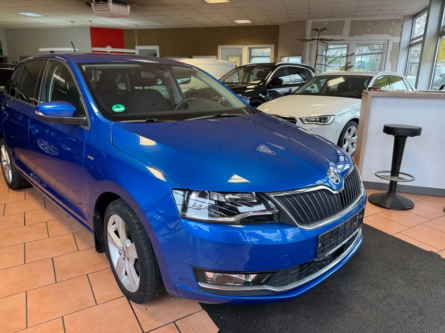 Skoda Rapid/Spaceback Spaceback Clever Blau - 2