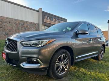 PURE AWD | No Accidents | Rear Camera | Sunroof | 7 Passenger