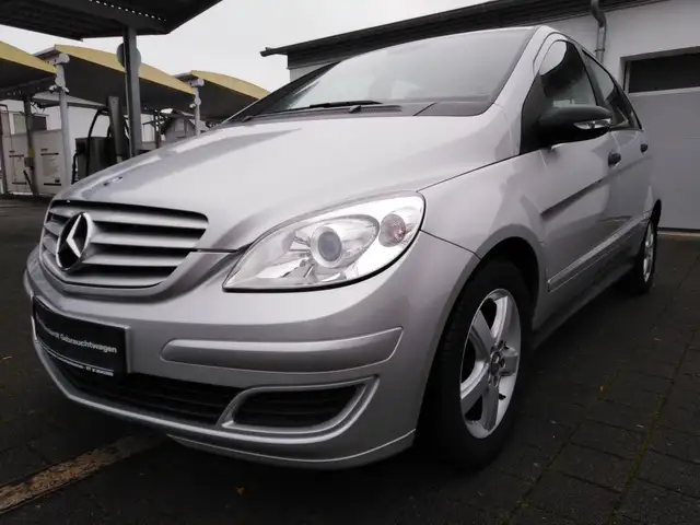 Mercedes-Benz B 180 CDI (245.207)