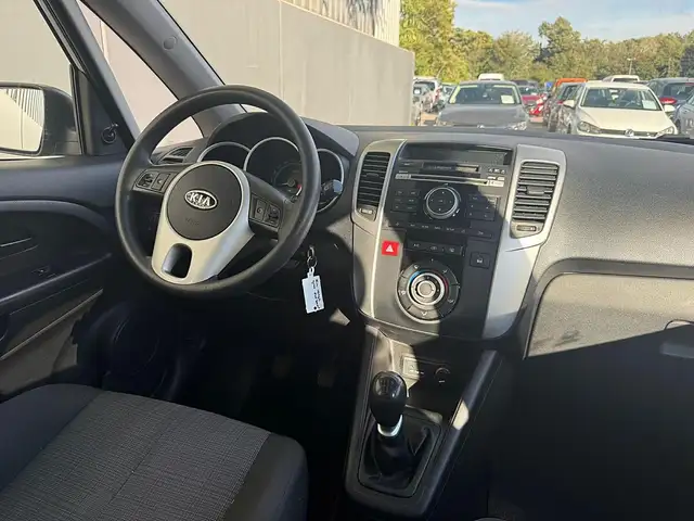Kia Venga view 10