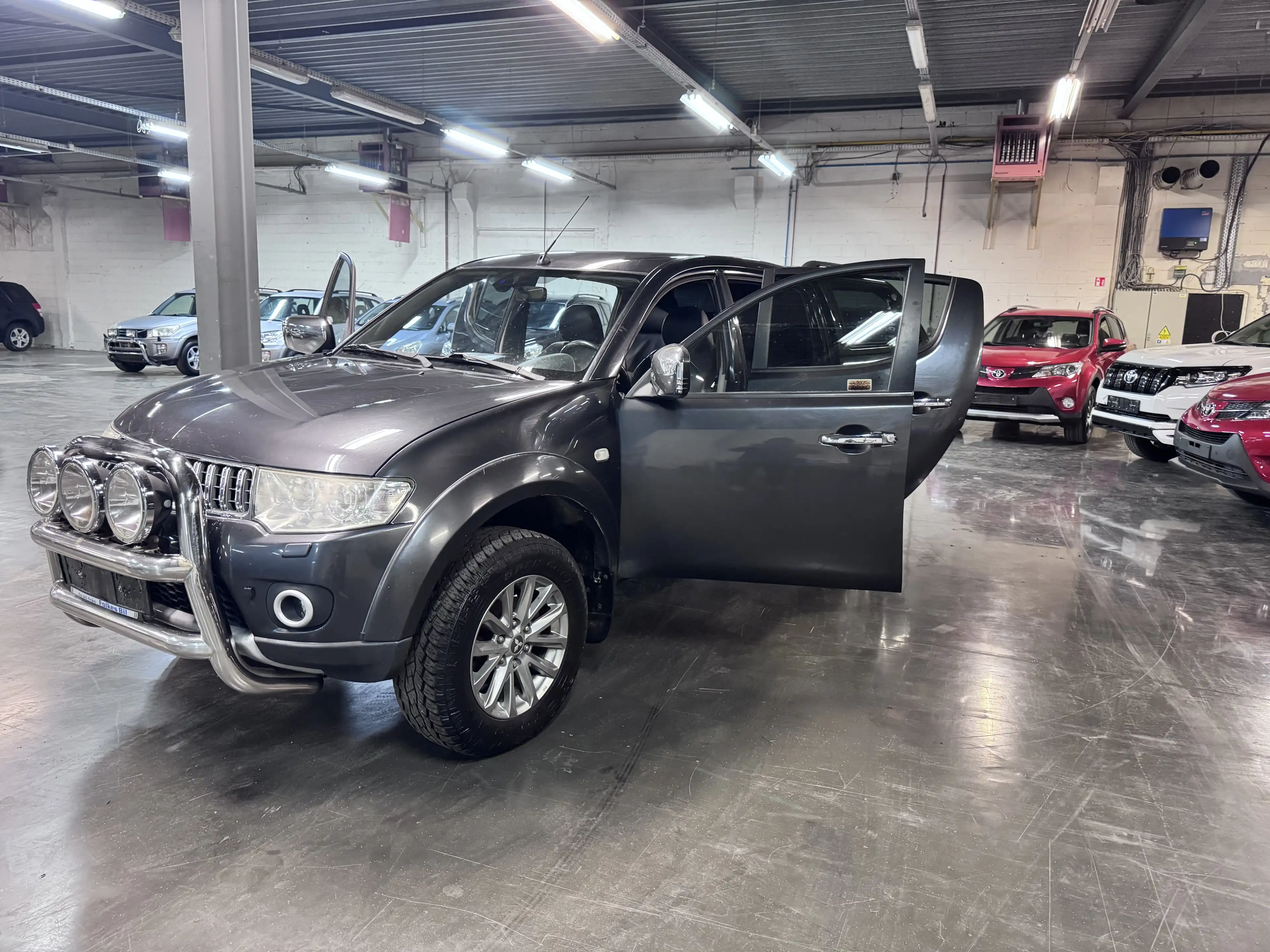 Mitsubishi L200 Export Only — photo 2