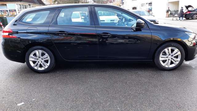 Peugeot 308 Active*180 Kamera*Navi*AHK*1.HD*SCHECKH*